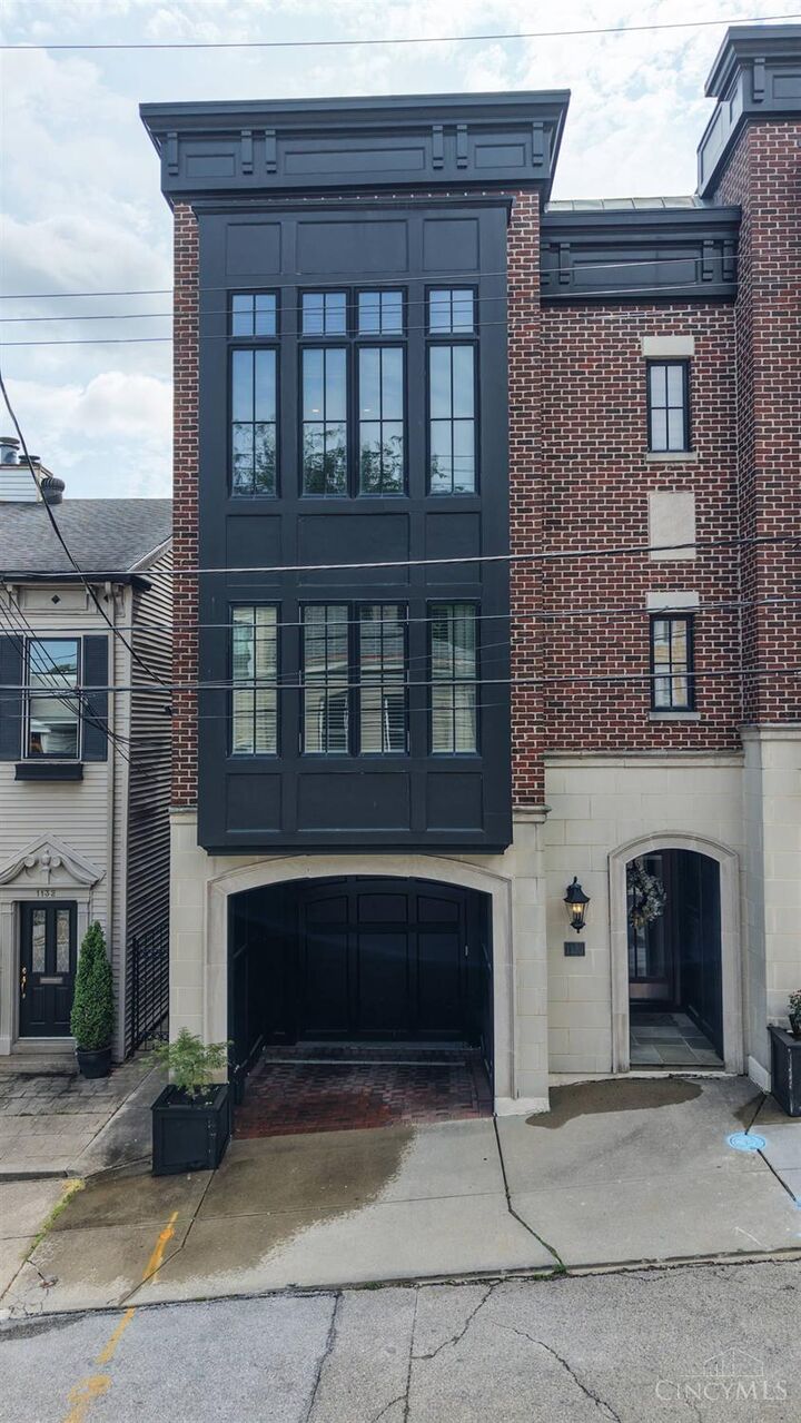 Property Photo:  1130 Carney Street  OH 45202 