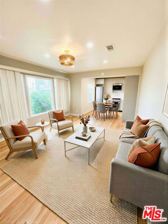 Property Photo:  16852 McCormick St  CA 91436 