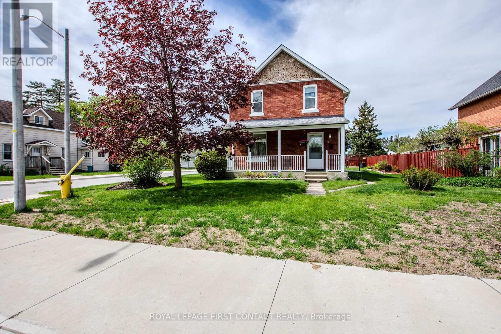 Property Photo:  14 Frederick Street  ON L4N 2L5 