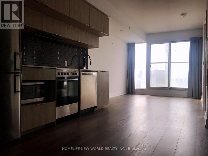 Property Photo:  181 Dundas Street East 1806  ON M5A 0N5 