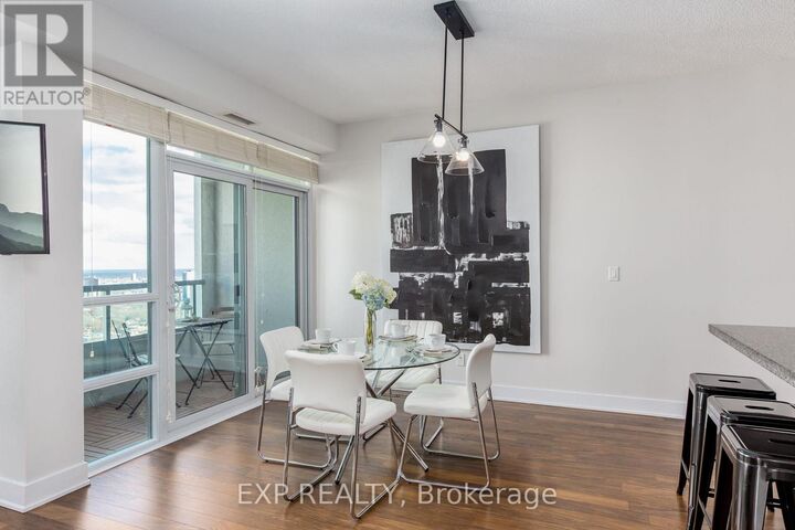 Property Photo:  120 Homewood Avenue 2904  ON M4Y 2J3 