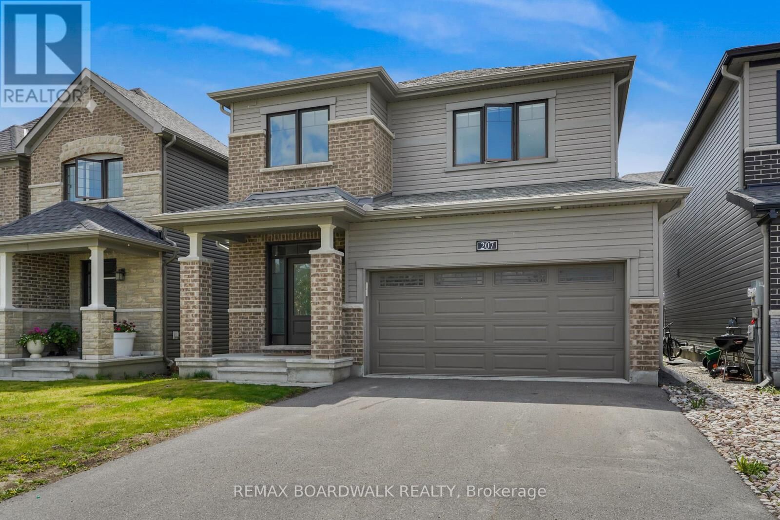 Property Photo:  207 Aquarium Avenue  ON K4A 1K7 