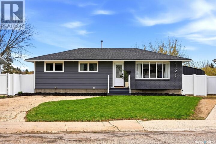 Photo de la propriété:  120 Eden Avenue  SK S4T 7A5 