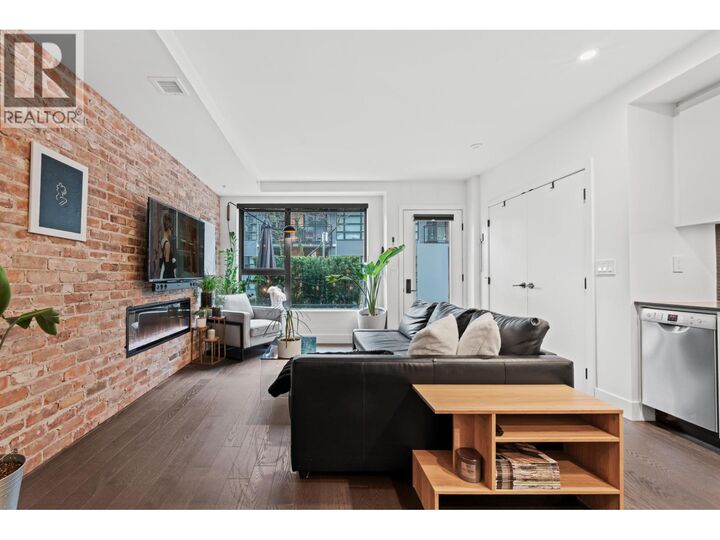 Property Photo:  2726 Spring Street  BC V3H 0K7 