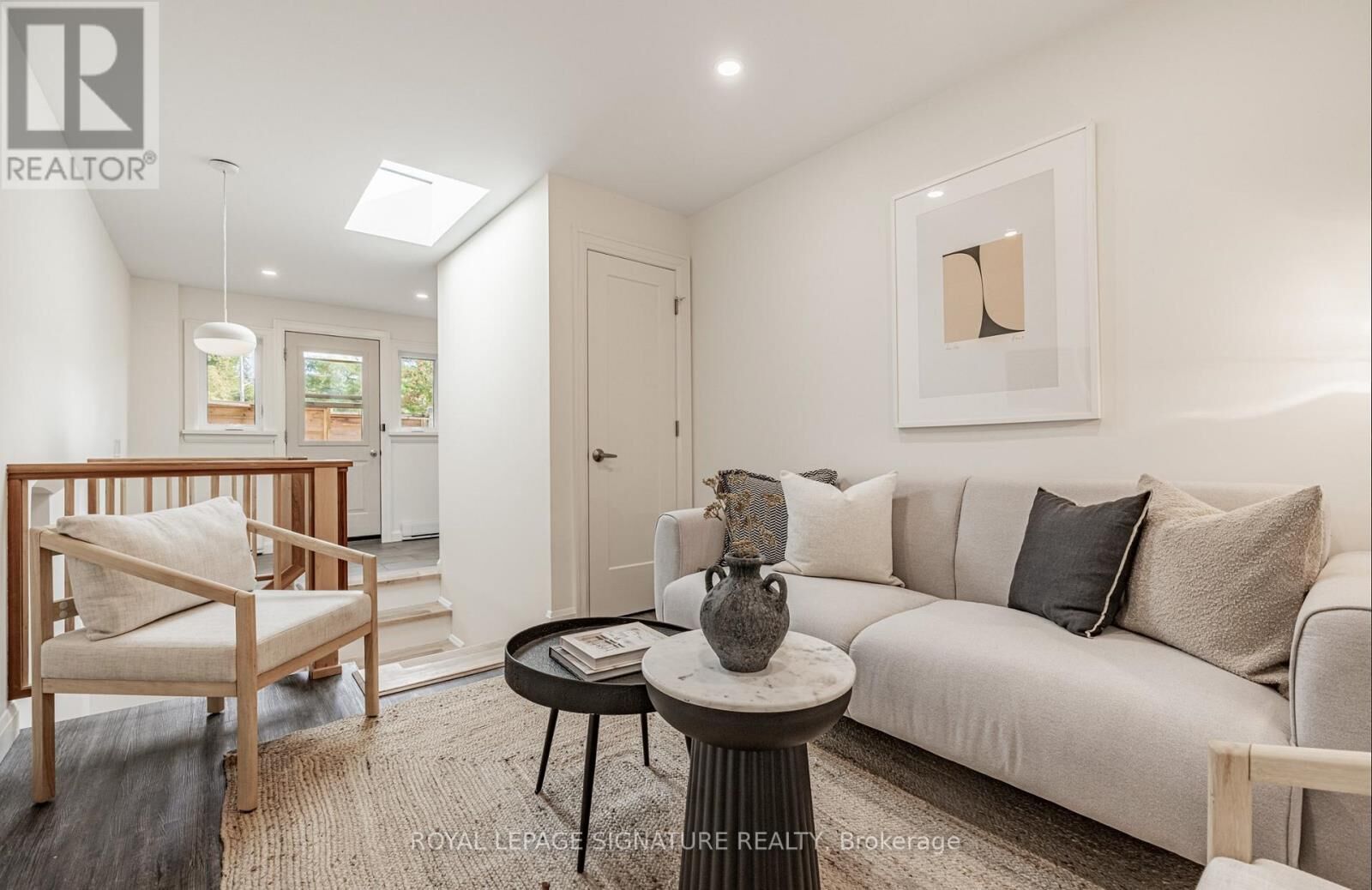 Property Photo: 54 Pasadena Gardens B ON M6S 4R5