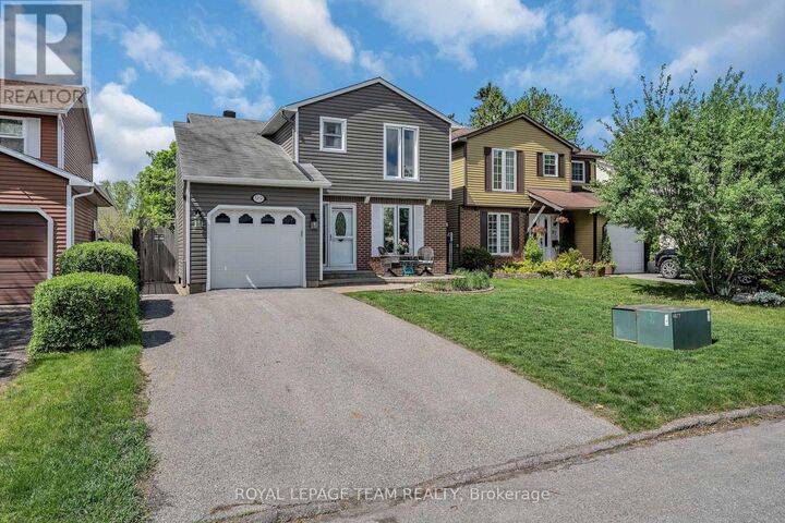 Property Photo:  99 Melanie Crescent  ON K2L 2E4 