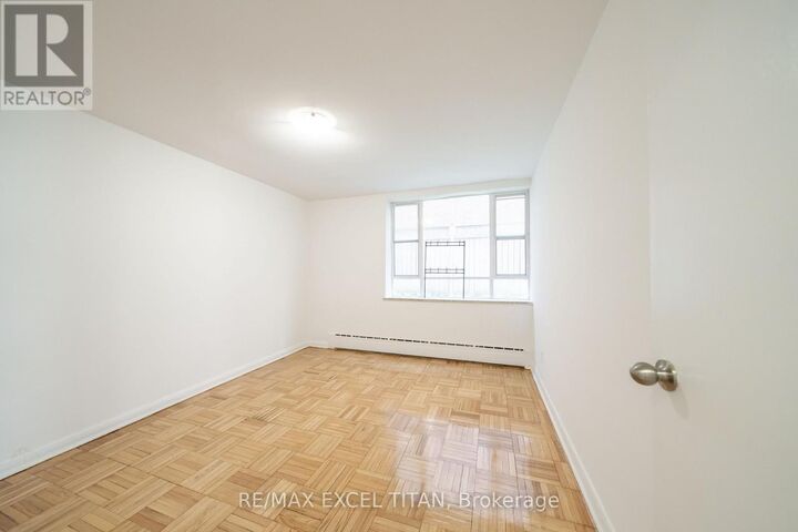 Property Photo: 77 Erskine Avenue M9 ON M4P 1Y5