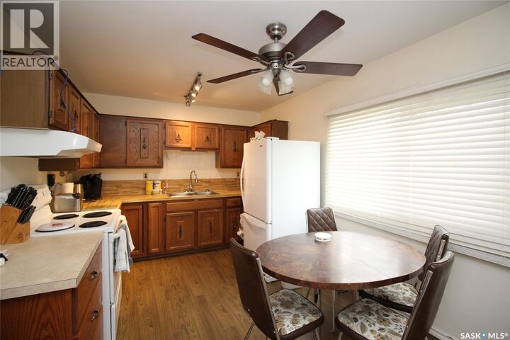 Property Photo:  403 4th Street W  SK S0N 2M0 