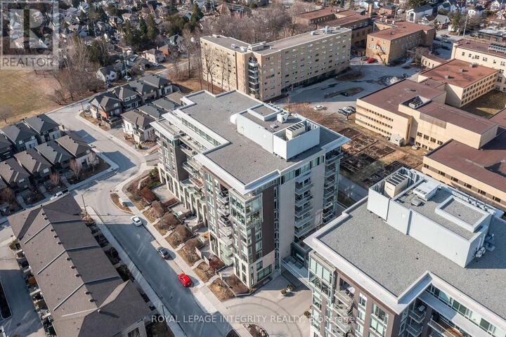 Property Photo: 530 De Mazenod Avenue 612 ON K1S 5W8