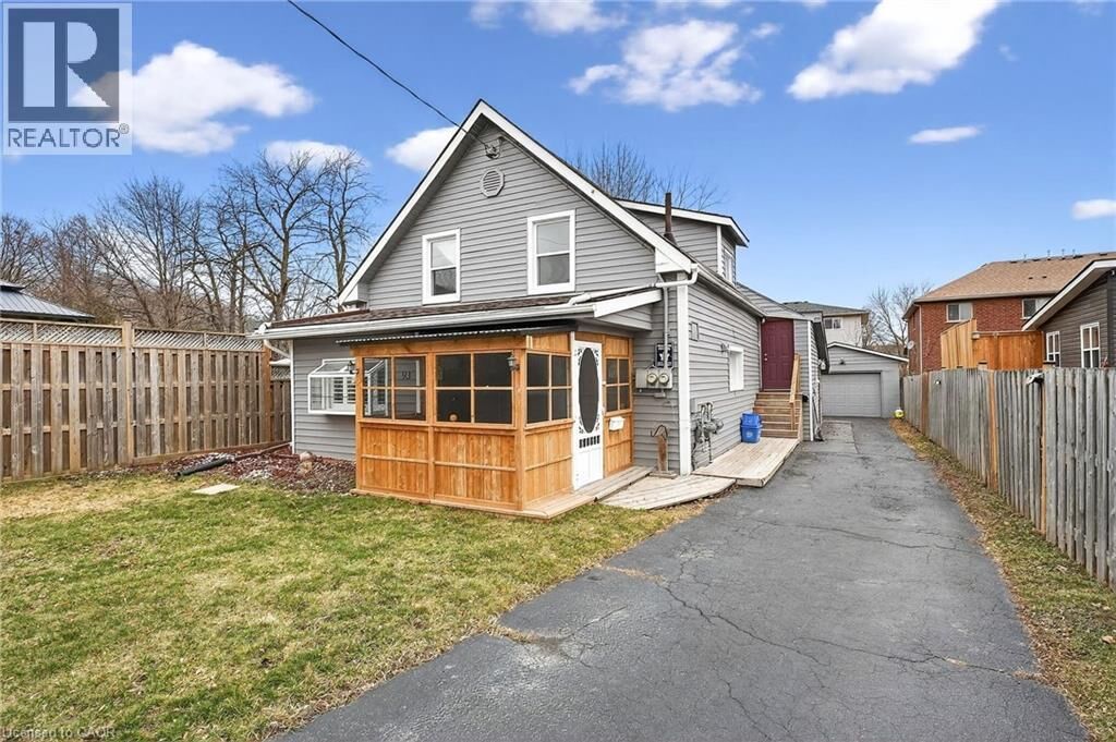 Property Photo: 93 Walnut Street ON N3T 1H3