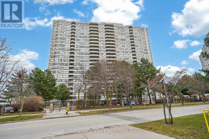 Property Photo:  3 Greystone Walk Drive 1918  ON M1K 5J4 