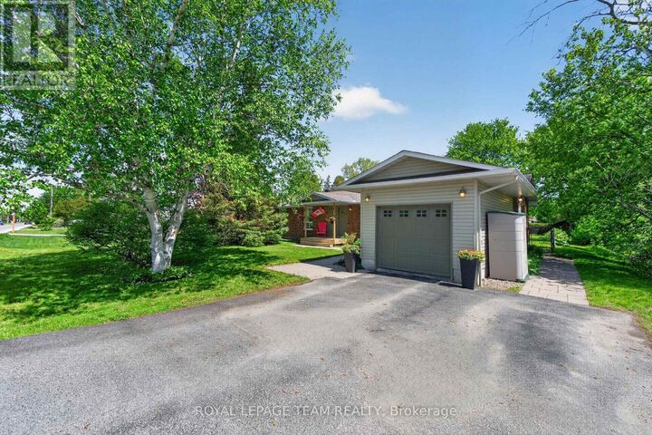 Property Photo:  46 Fortune Street  ON K0A 2Z0 