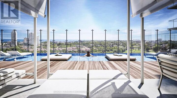 Property Photo:  251 Manitoba Street 1511  ON M8Y 0C7 