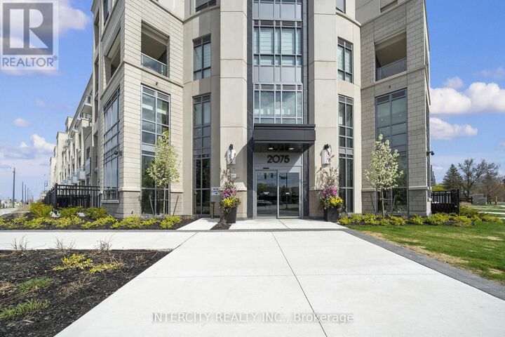 Property Photo:  2075 King Road 312  ON L7B 0R6 