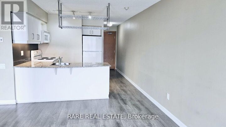Property Photo: 33 Sheppard Avenue East 1112 ON M2N 7K1