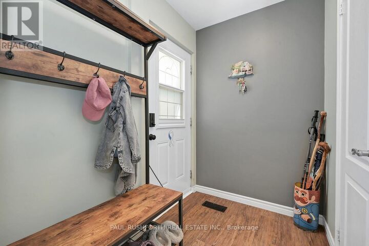 Property Photo:  25 Seabrooke Drive  ON K2L 2H8 