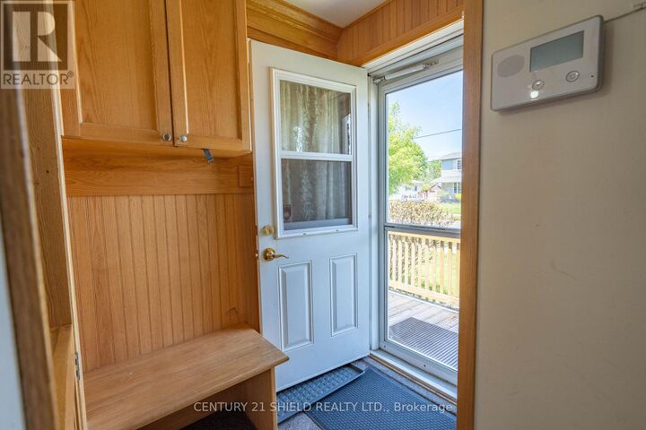 Property Photo:  1320 Aubin Avenue  ON K6J 4R8 