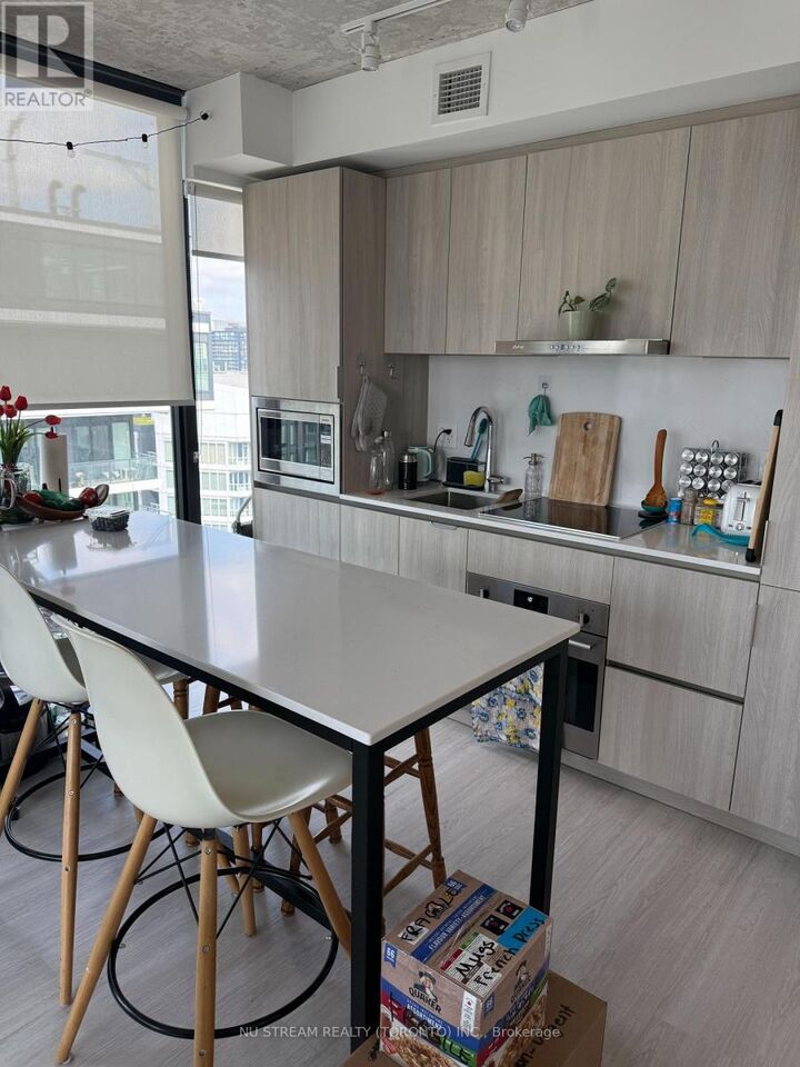 Property Photo:  47 Mutual Street 3002  ON M5B 0C6 