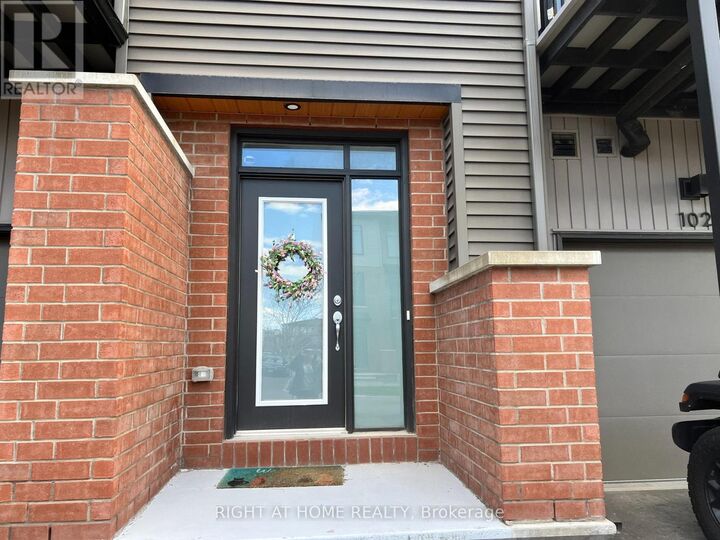 Property Photo:  102 Visor Pvt Private  ON K2V 0S6 