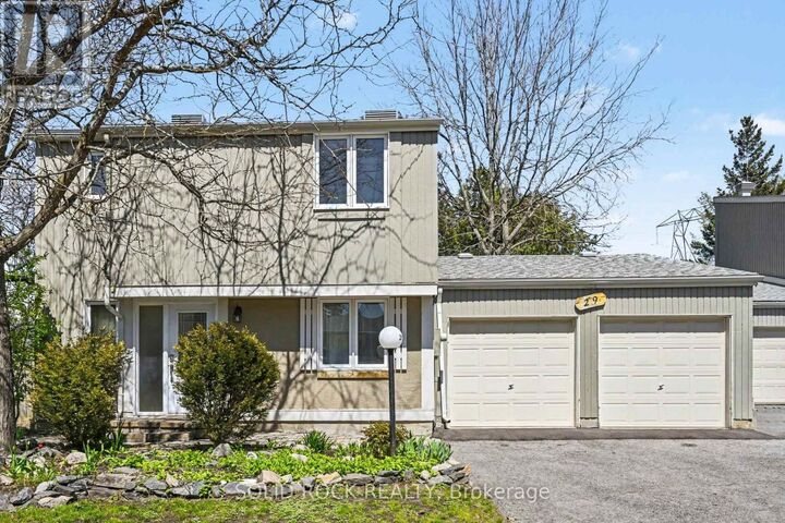 Property Photo:  29 Jackson Court  ON K2K 1B6 