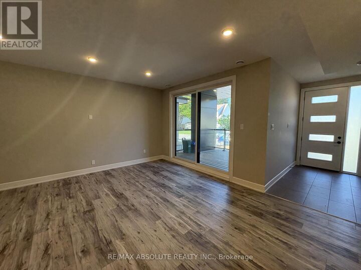 Property Photo:  611 Parkview Road  ON K1Z 6E6 