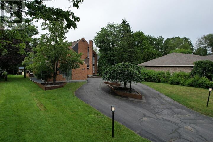 Property Photo:  86 McNeice St  ON P6A 5V2 