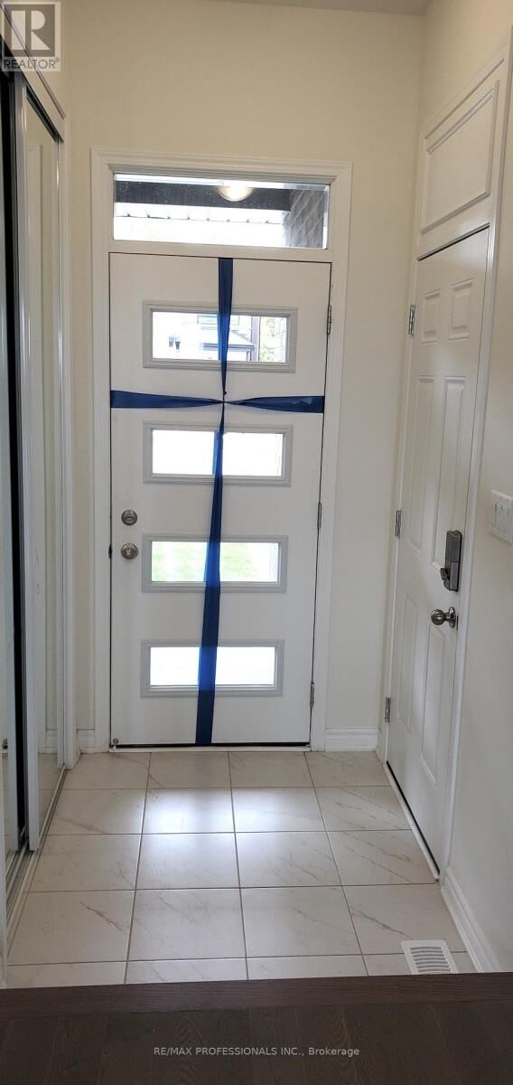 Property Photo:  557 Queen Mary Drive  ON L7A 5H4 
