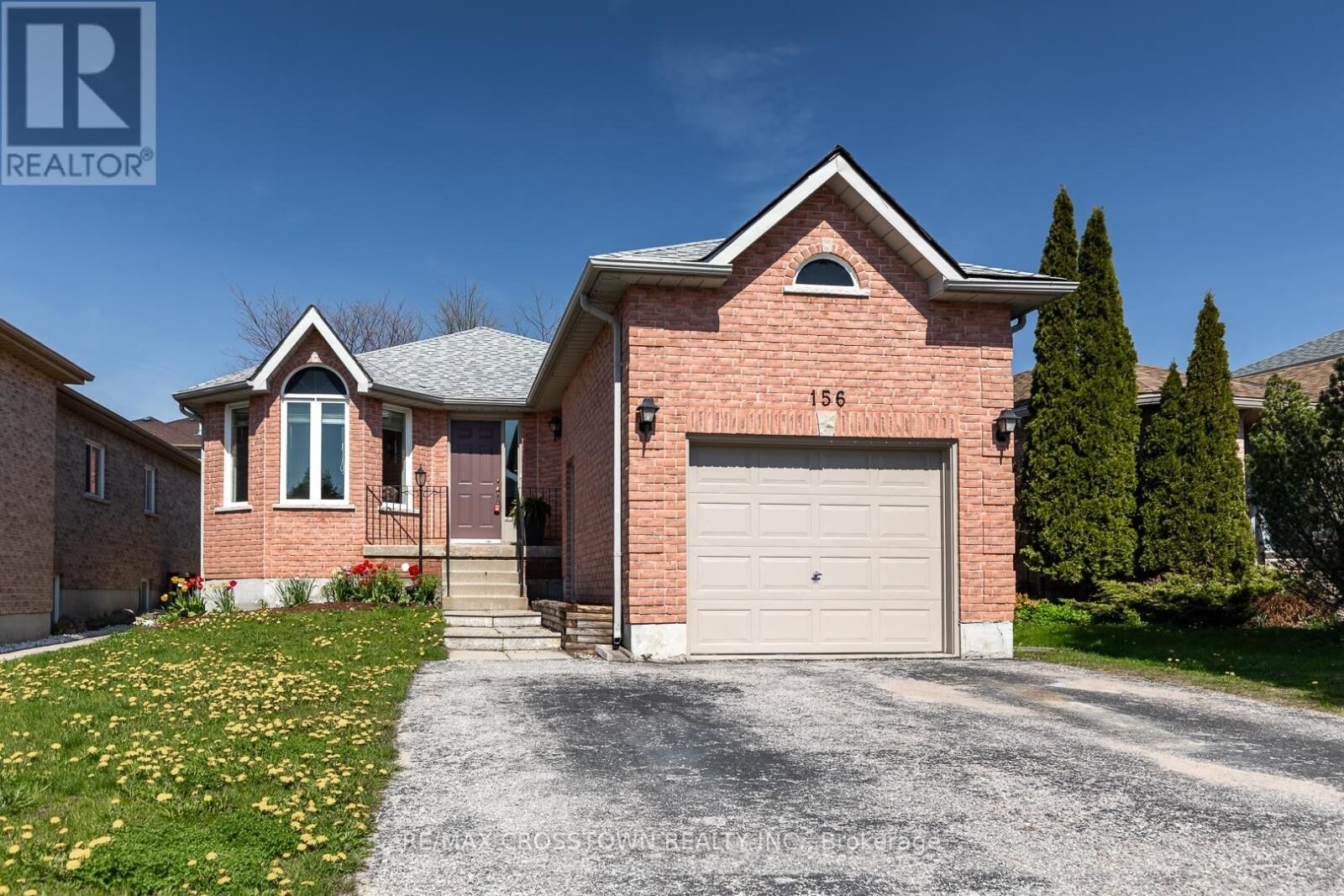 Property Photo: 156 Pringle Drive ON L4N 0R3