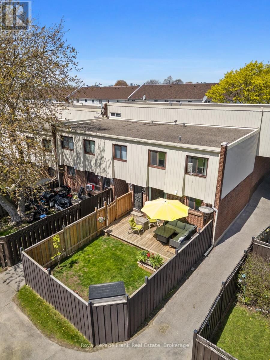 Photo de la propriété: 1100 Oxford Street 160 ON L1J 6G4