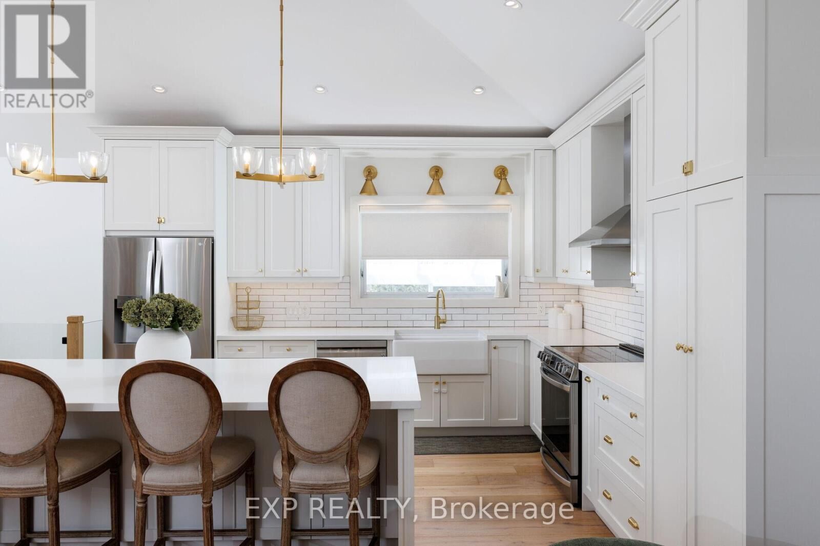 Property Photo:  1761 Coram Crescent  ON L4X 1L2 