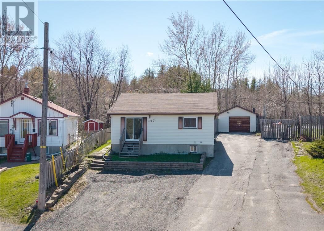 Property Photo:  147 Walter Avenue  ON P3C 3B2 
