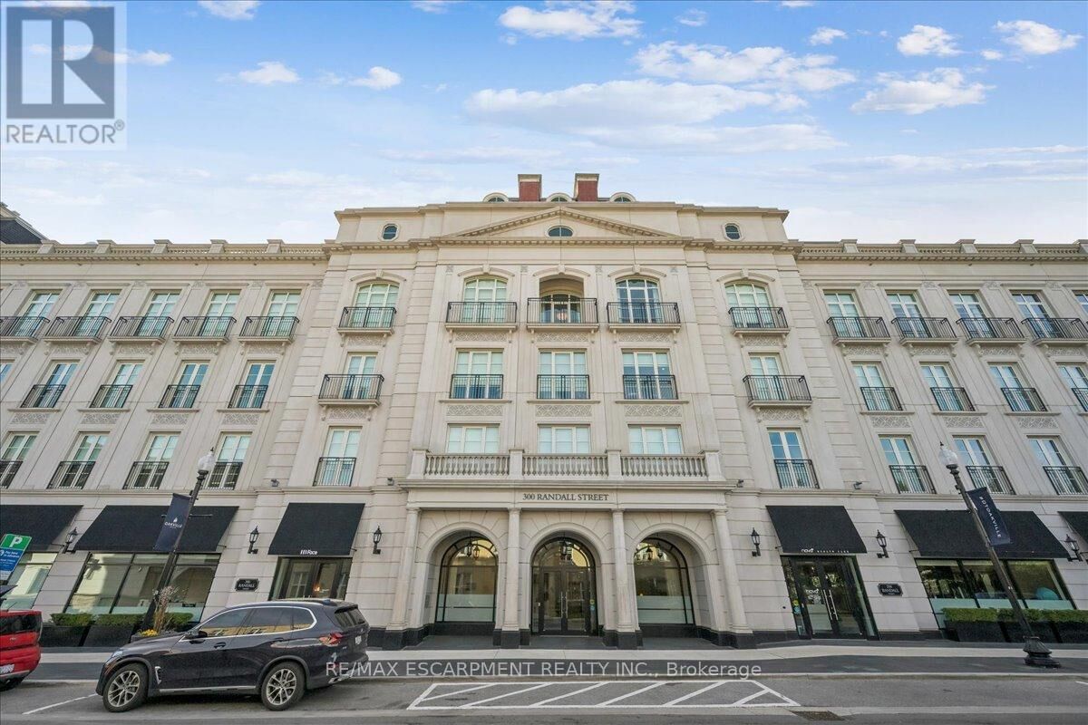 Property Photo:  300 Randall Street South 211  ON L6J 1R1 