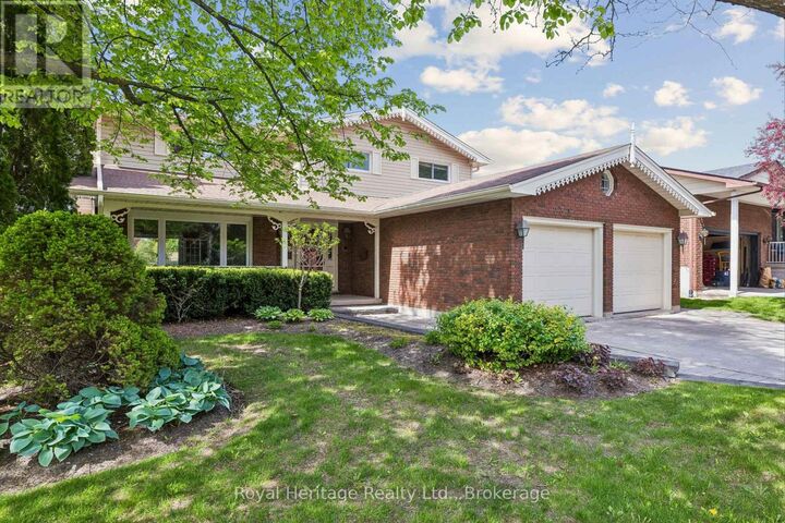 Property Photo:  232 Beatrice Street West  ON L1G 7M9 