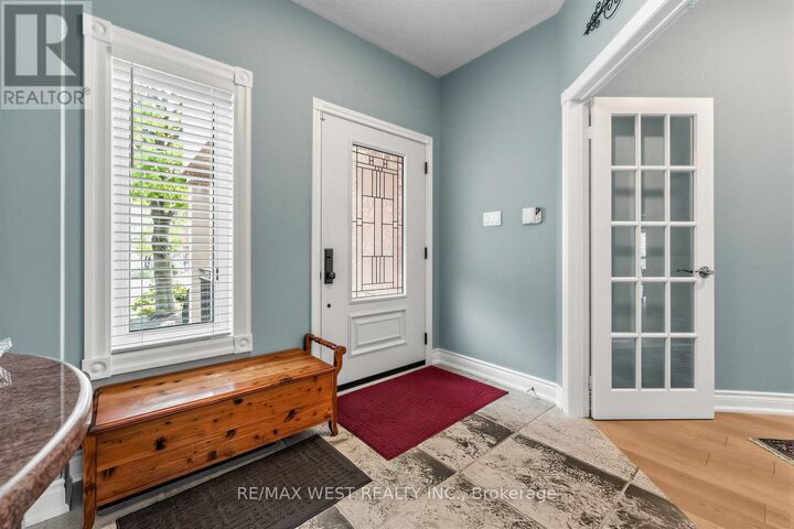 Property Photo: 5519 Windy Hill Court ON L4Z 3W4