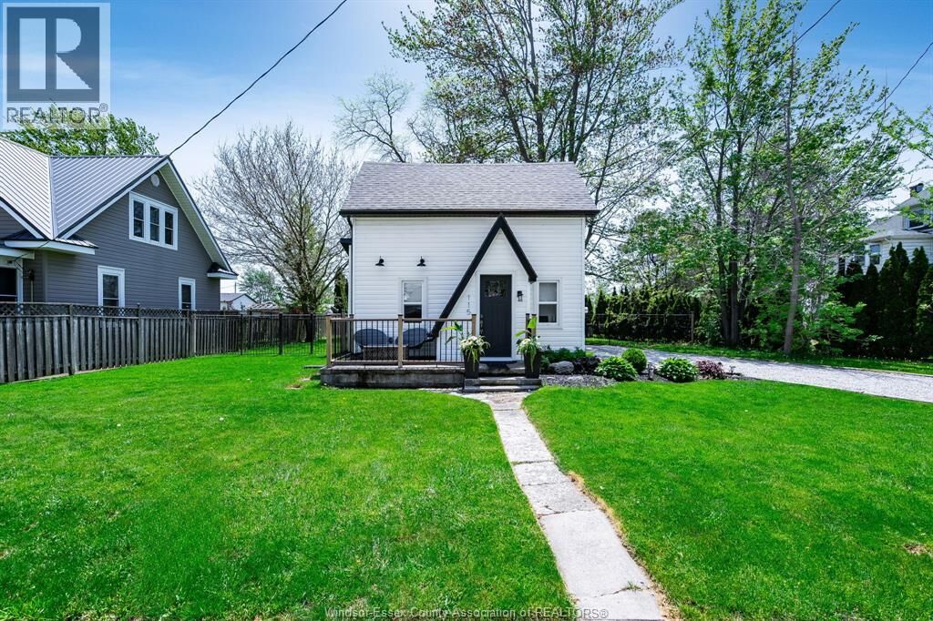 Property Photo:  115 William Street  ON N0P 1W0 