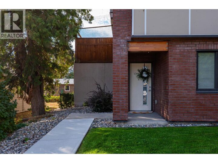 Photo de la propriété: 227 Battle Street 104 BC V2C 2L3