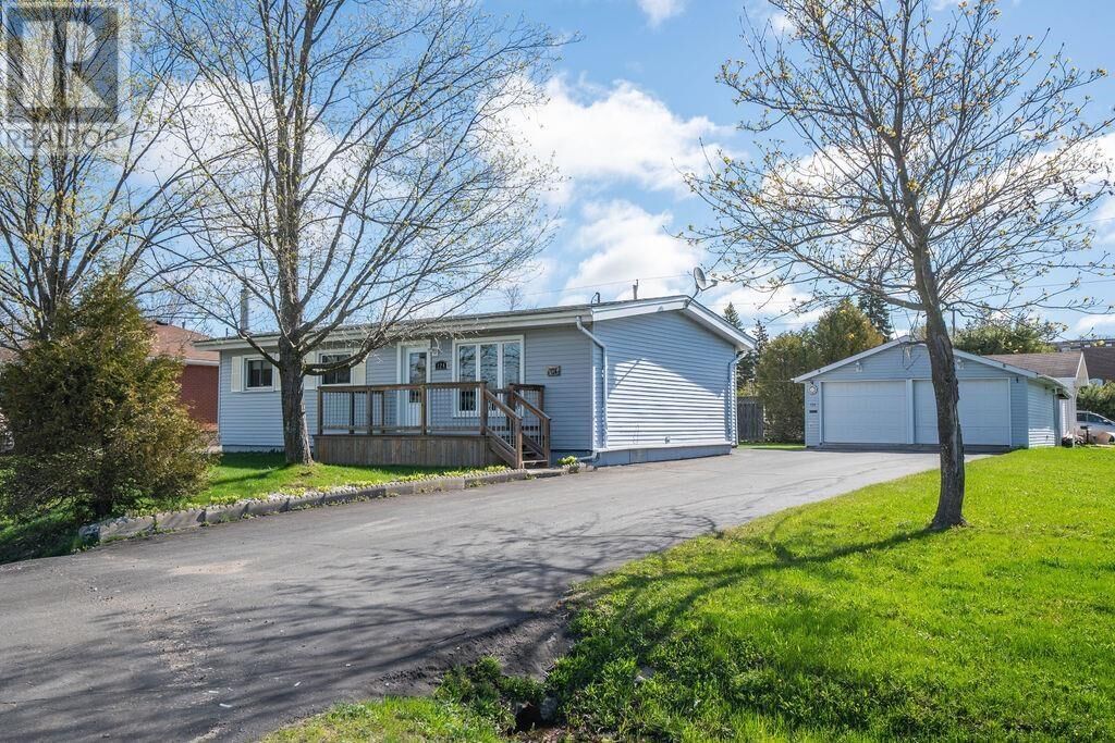 Property Photo: 124 Albion St ON P6B 5E1