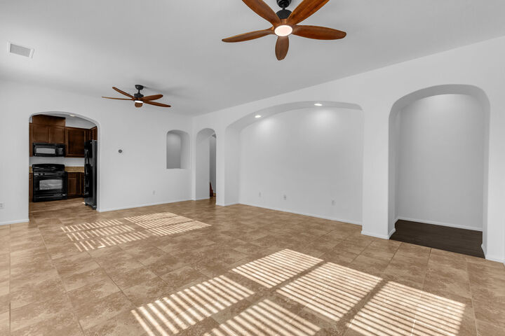 Property Photo:  162 Paseo Bravo  CA 92211 