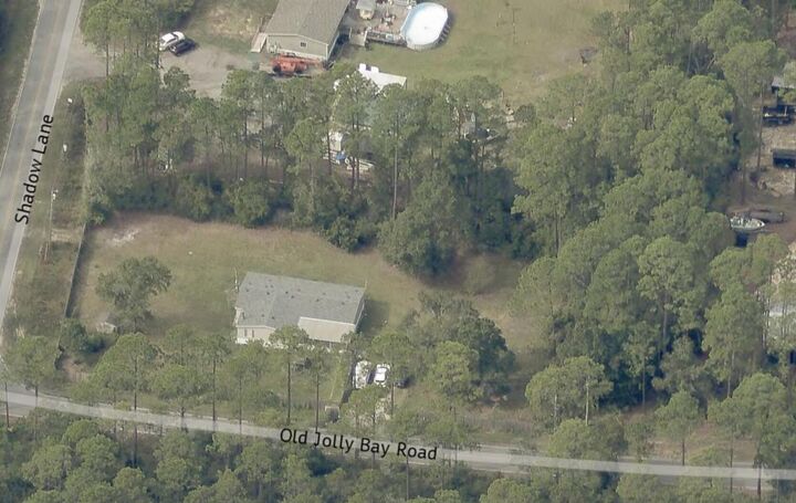 Property Photo: 2236 Old Jolly Bay Road FL 32439
