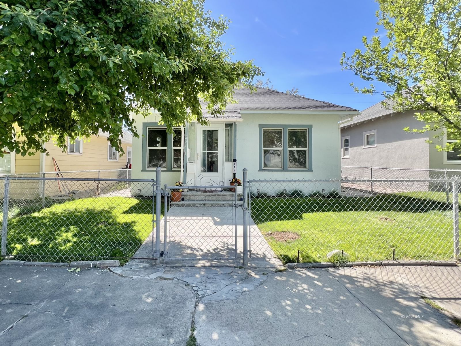 Property Photo:  224 Oak Street  NV 89801 