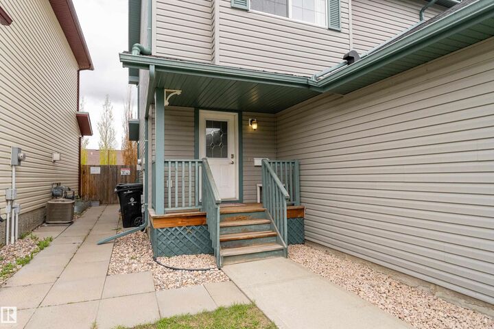 Property Photo: 105 Galloway Wynd AB T8L 0A7