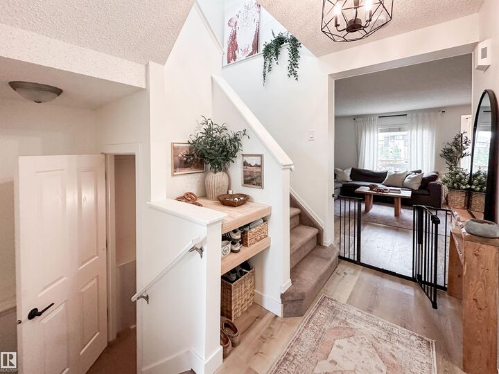 Property Photo: 60 Nevis Close AB T8N 0R7