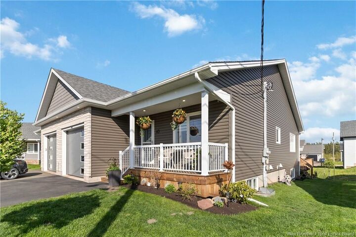 Property Photo:  43 Satleville Crescent  NB E1B 0W2 