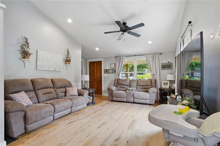 Property Photo: 190 Highland Avenue GA 30132