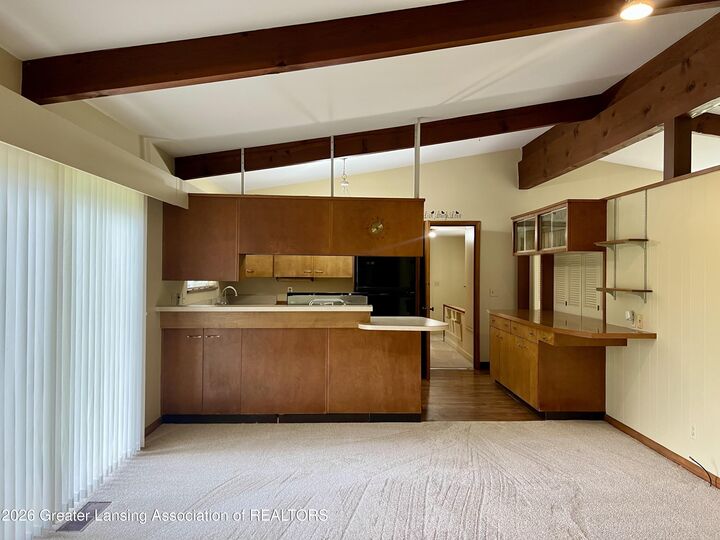 Property Photo:  