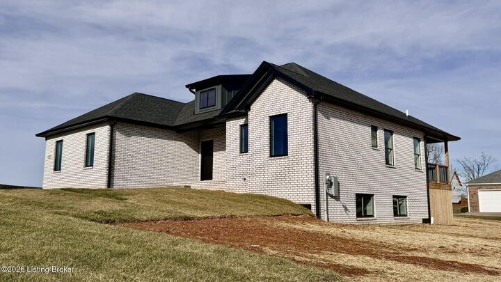 Property Photo:  98 Shepherds Way  KY 40162 