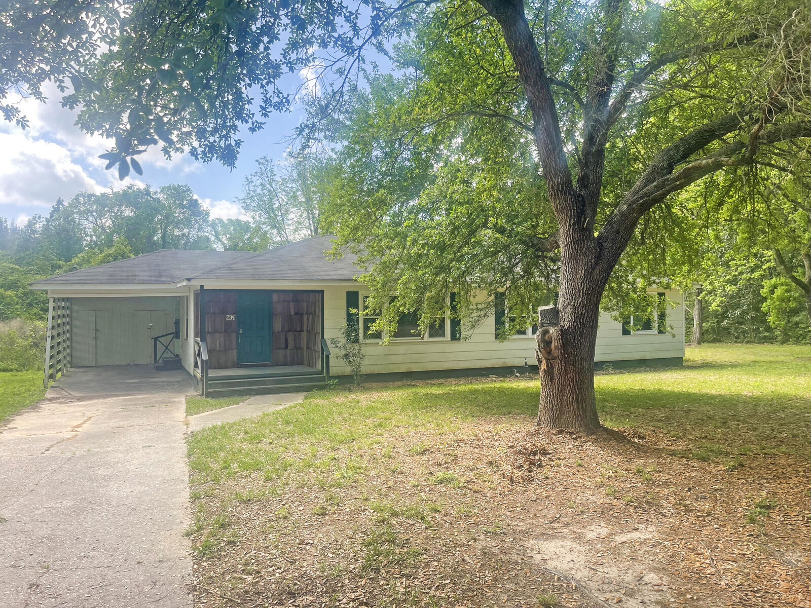 Property Photo: 234 Hartfield Rd. MS 39429