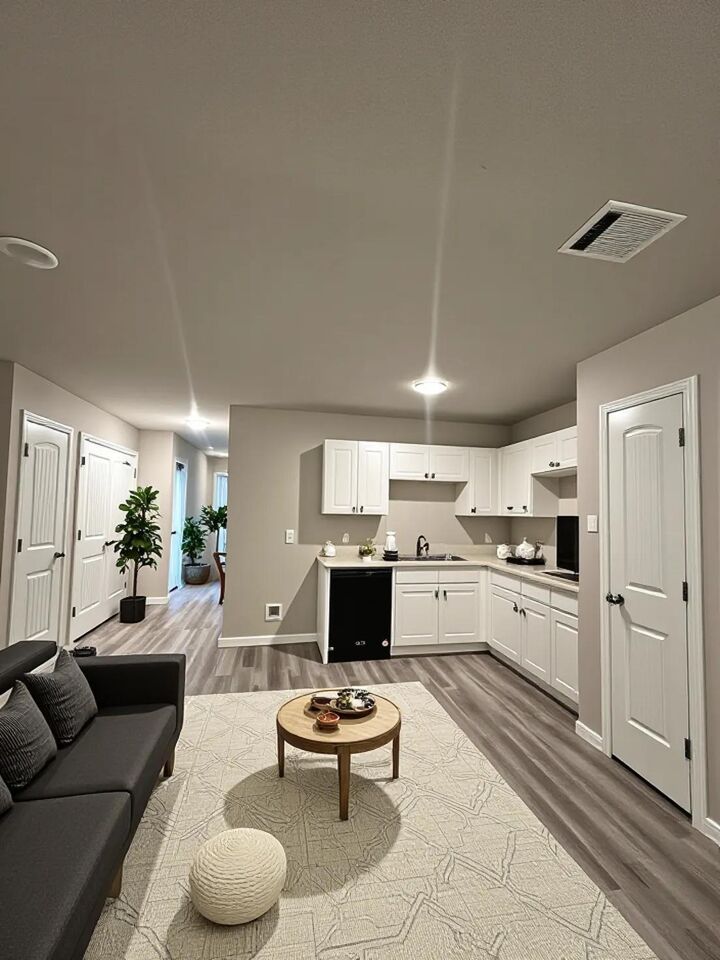 Property Photo:  627 W Live Oak Street  TX 77515 