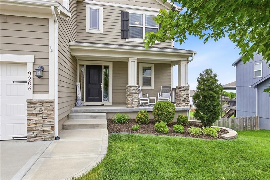Property Photo:  9206 NE 111th Place  MO 64157 