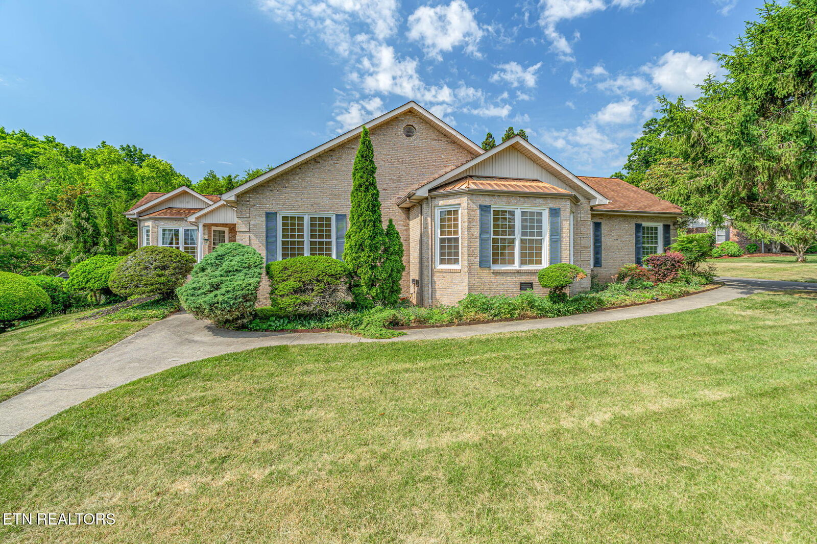 Property Photo:  109 Farmington Place  TN 37716 